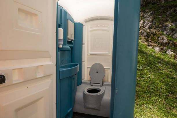 Best Portable Toilets for Parks and Recreation Areas in USA